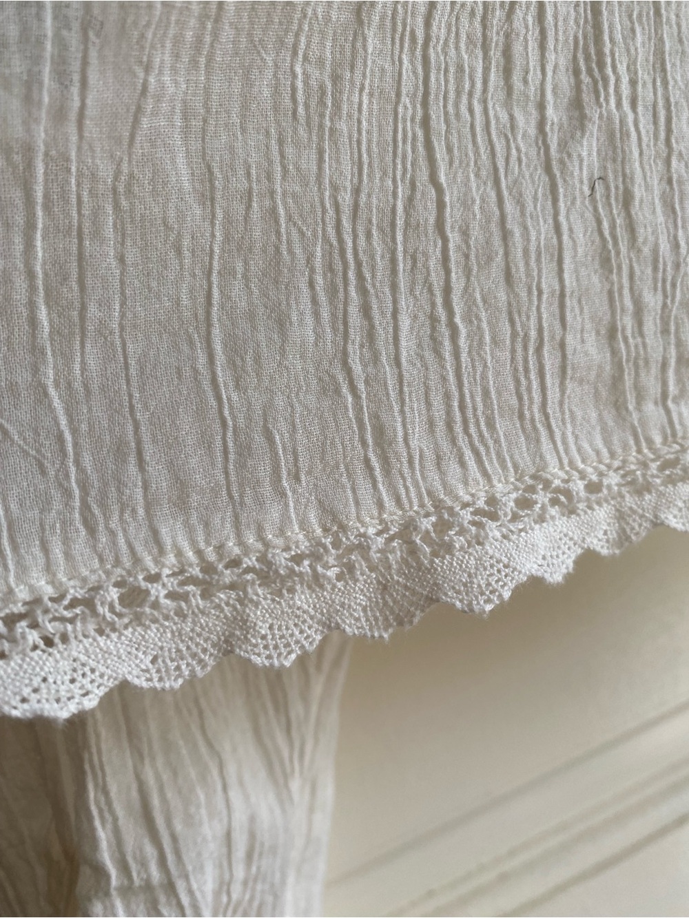 Zara Crochet Embroidered 100% Crinkle Cotton Boxy Button Up Blouse Cream Size L - Picture 10 of 15